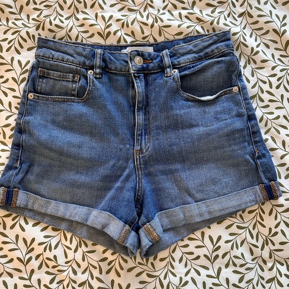 Dynamite Classic Blue Jean Shorts - Picture 1 of 4